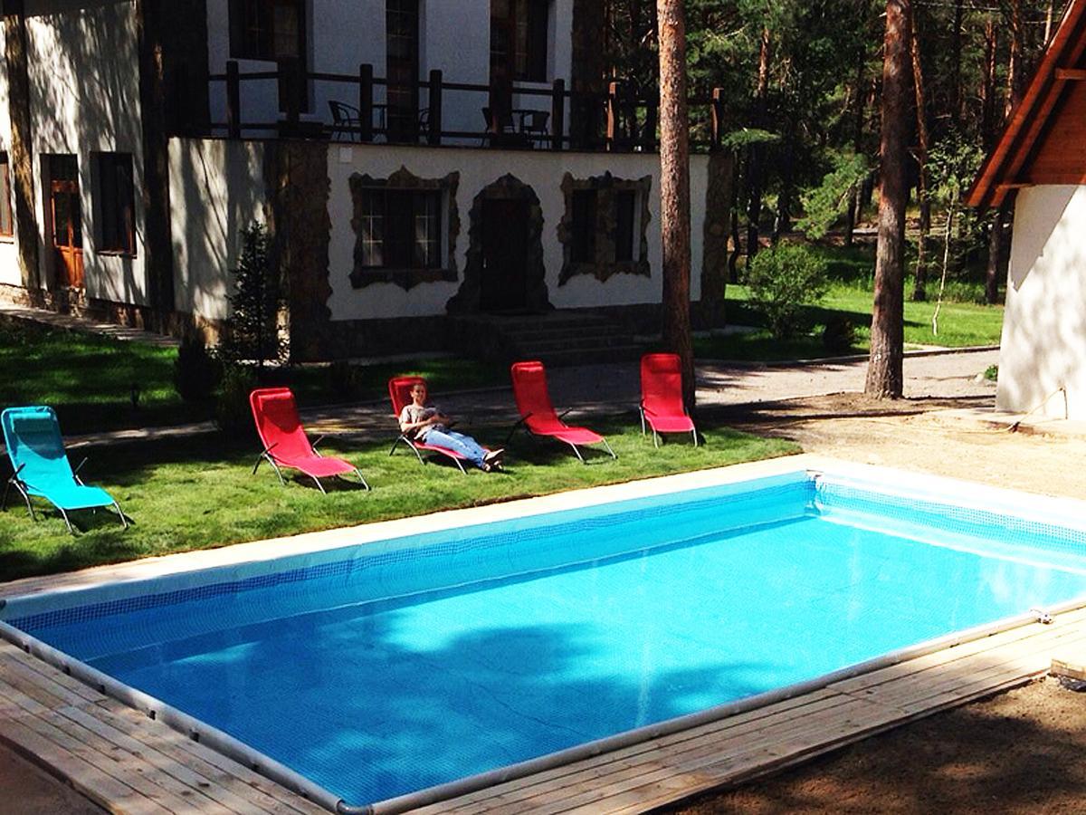 Hotel Pershyi Kordon Tourist Complex Medvedevka Exterior foto